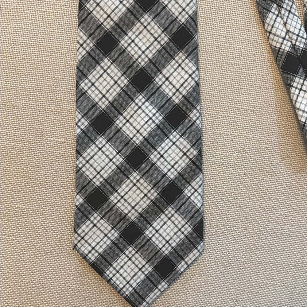 Gucci Classic Black and White Plaid Tie